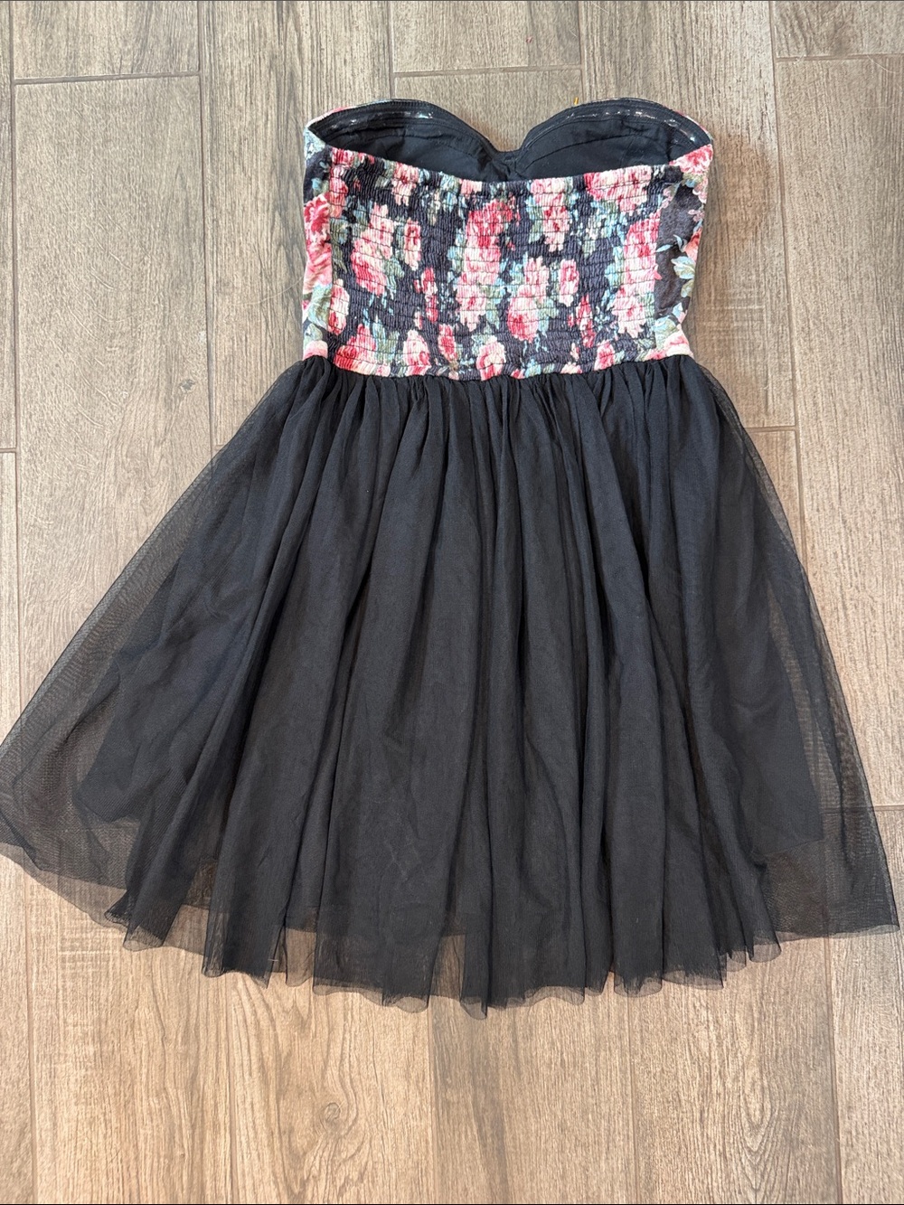 NWT Hollister Strapless Black Tulle Dress with Floral Corset Bodice - Picture 4 of 6